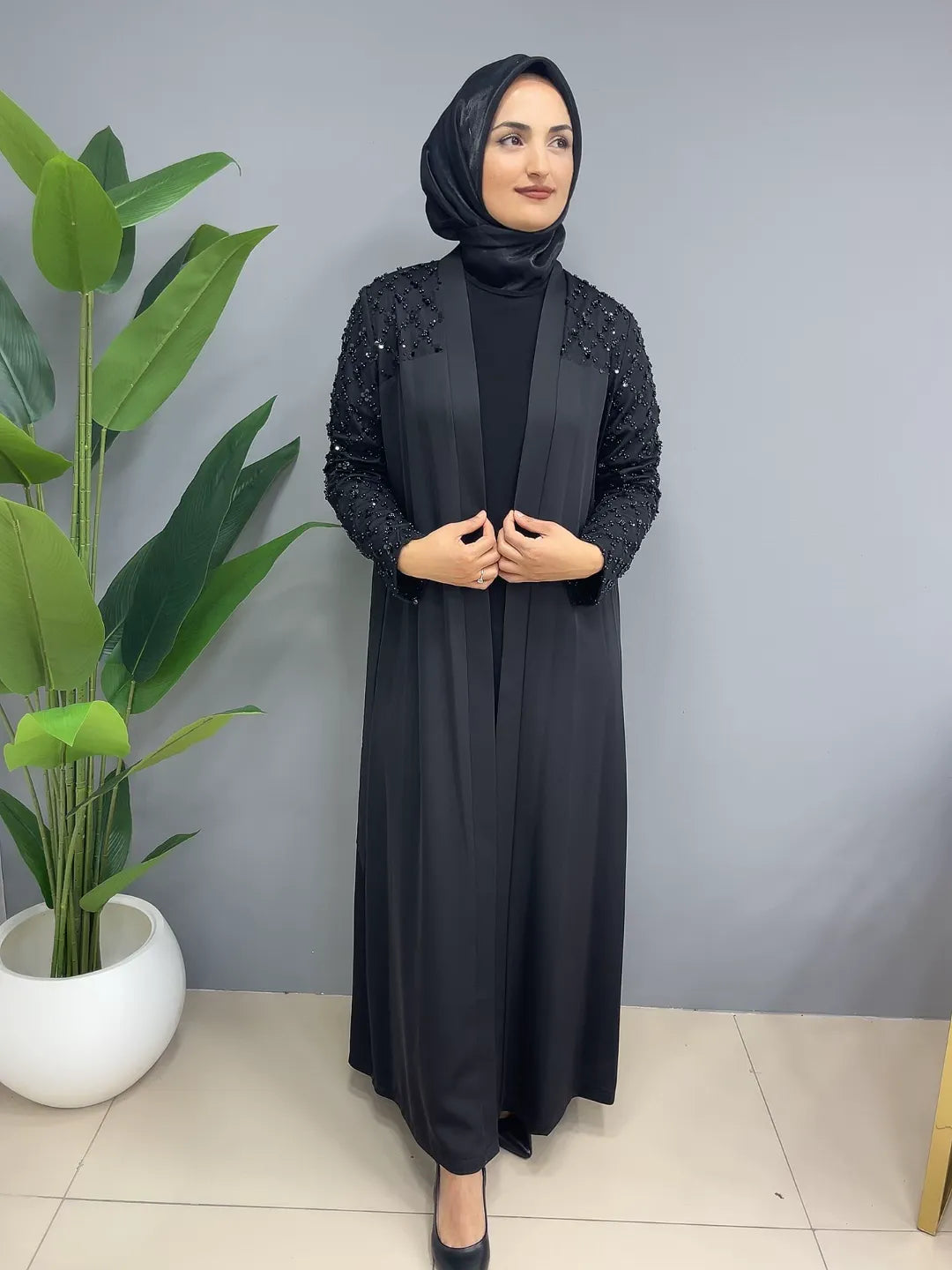 Kol ve Omuz İşlemeli 6249 Abaya